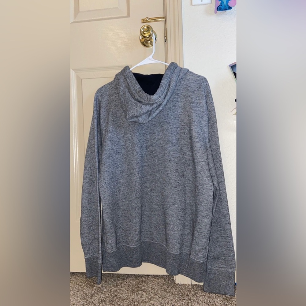 Hollister hoodie - Picture 2 of 3